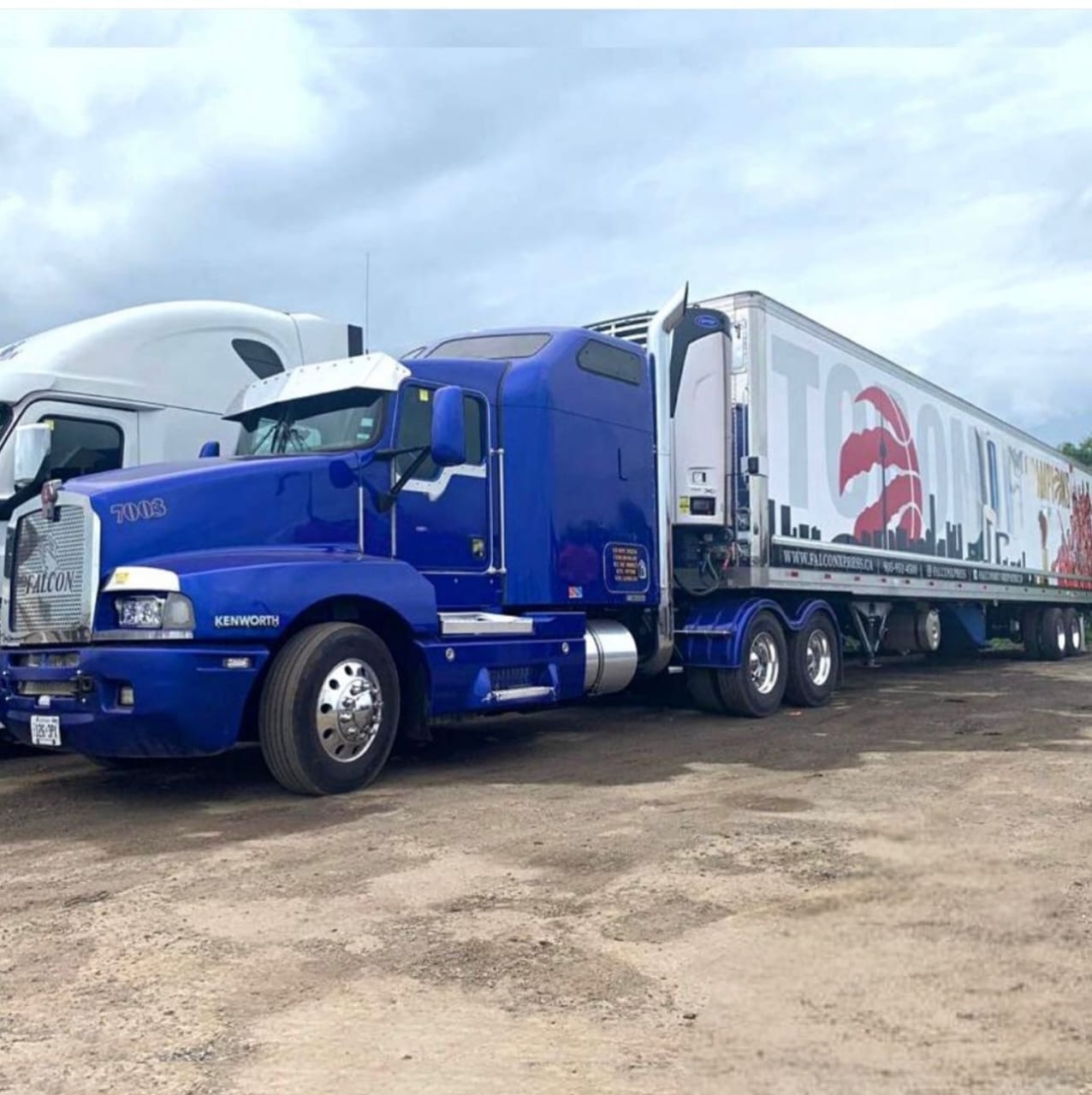 WhatsApp Image 2025-12-05 at 21.42.12 (3)